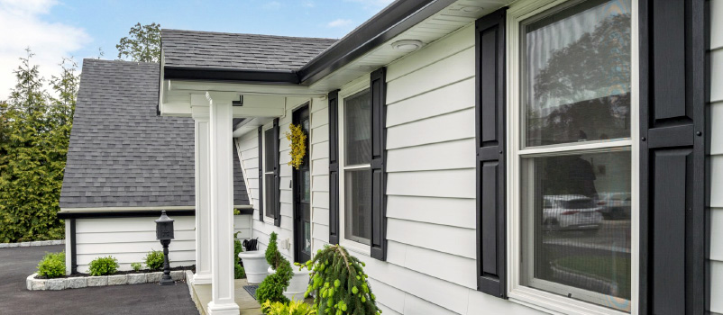 Door & Window Power Washing Professional Services | Pressure Pros NY LLC | Queens, Brooklyn, Nassau County, Suffolk County, Long Island, Manhattan (NYC), NY | Phone: 516.661.2975, Email: pressureprosny@gmail.com - image