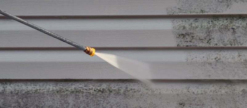 Siding Power Washing Professional Services | Pressure Pros NY LLC | Queens, Brooklyn, Nassau County, Suffolk County, Long Island, Manhattan (NYC), NY | Phone: 516.661.2975, Email: pressureprosny@gmail.com - image